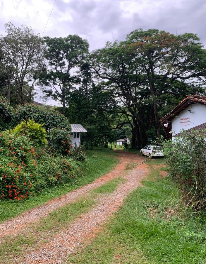 Chale Da Picareta Villa Sao Roque de Minas Bagian luar foto